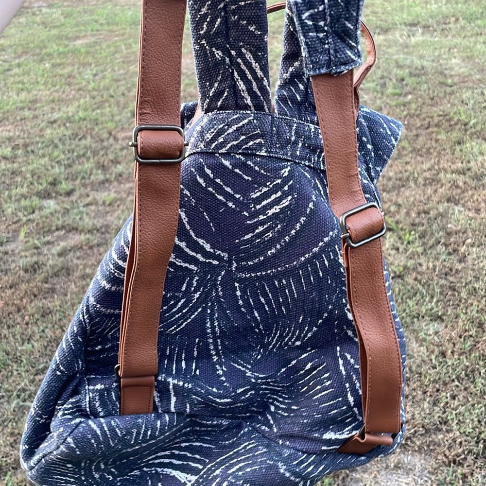 lu elle Back Pack